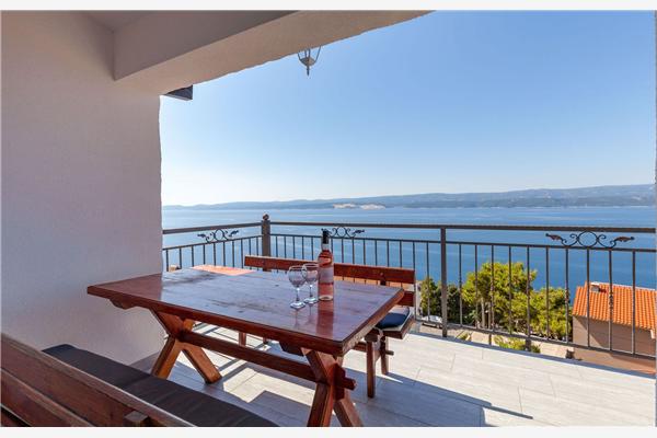 Apartment A7, for 6 persons