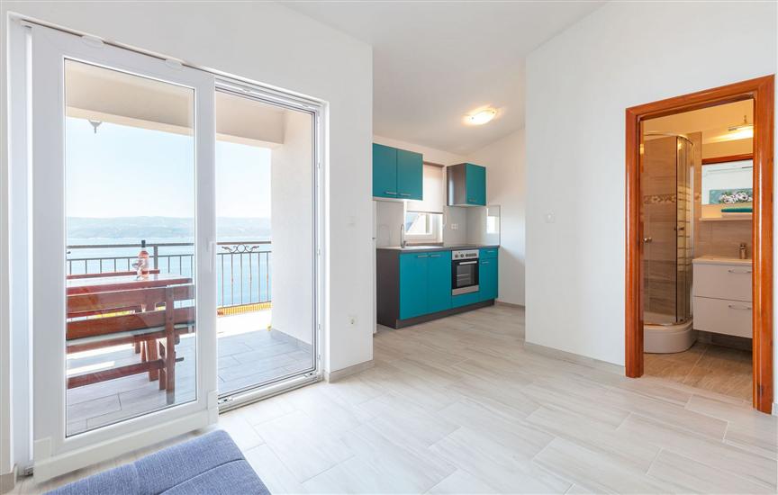 Apartment A7, for 6 persons