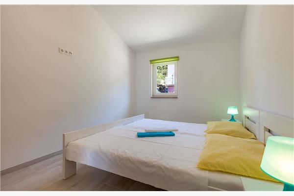 Apartment A7, for 6 persons