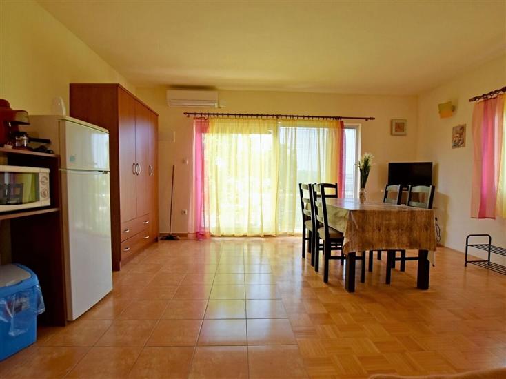 Apartment A2, for 4 persons
