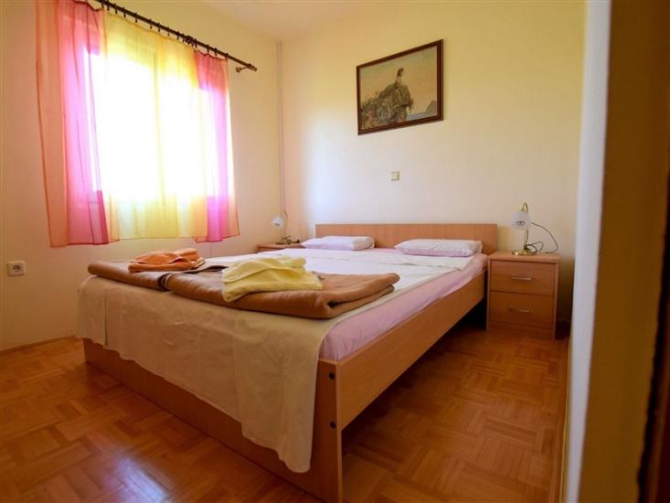 Apartment A2, for 4 persons