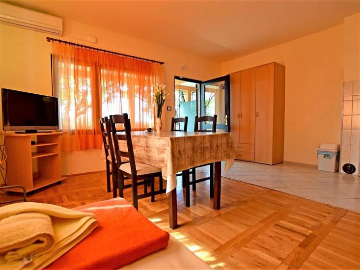 Apartment A3, for 4 persons
