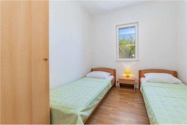 Apartment A1, for 6 persons