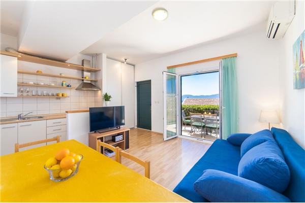 Apartment A2, for 6 persons