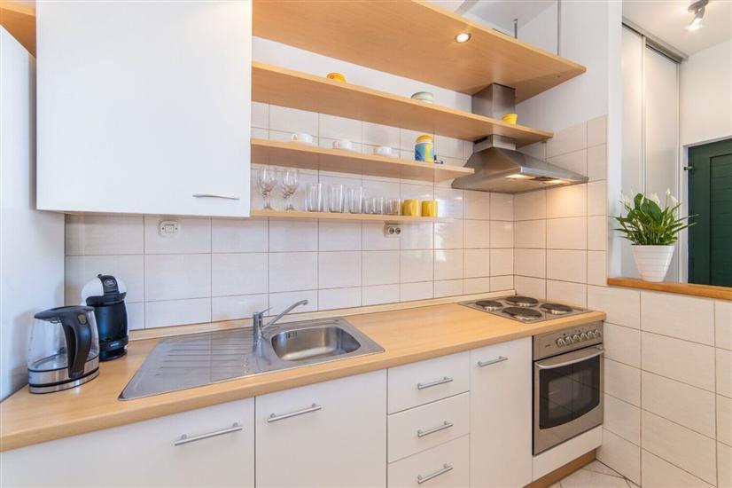 Apartment A2, for 6 persons