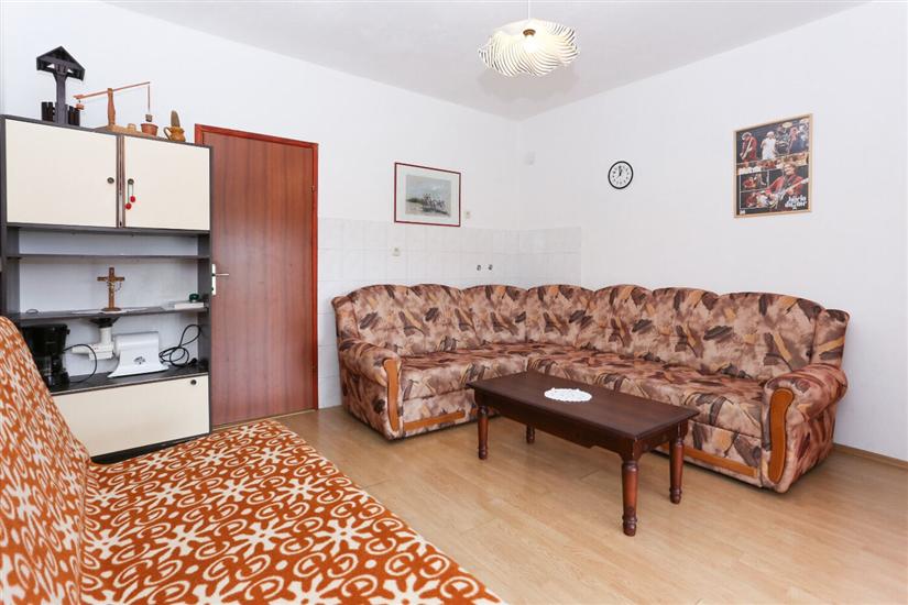 House K1, for 8 persons