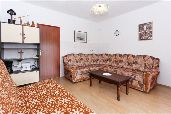 House K1, for 8 persons