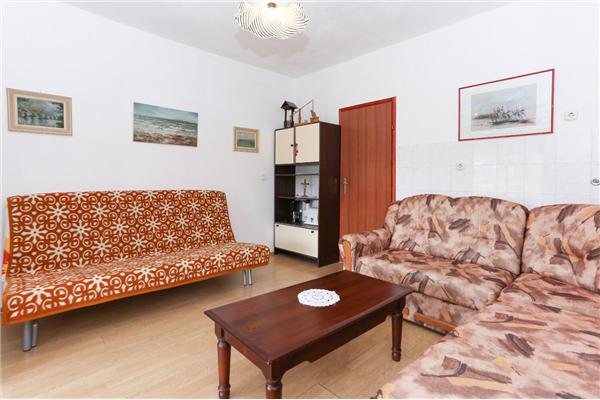 House K1, for 8 persons