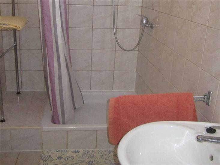 House K1, for 8 persons