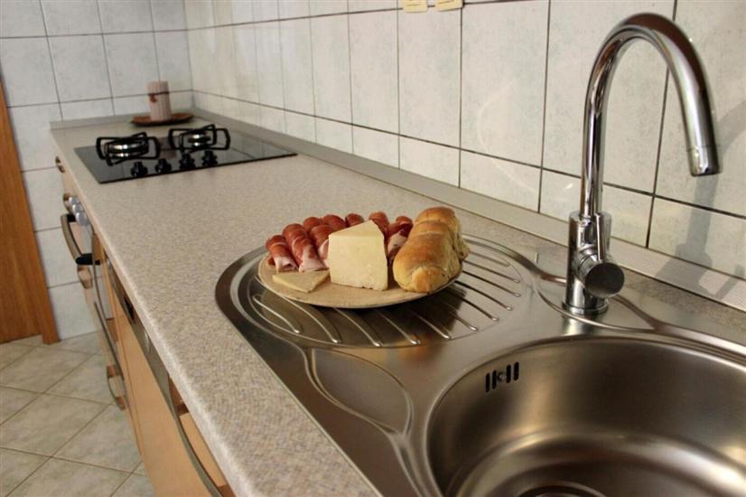 House K1, for 8 persons