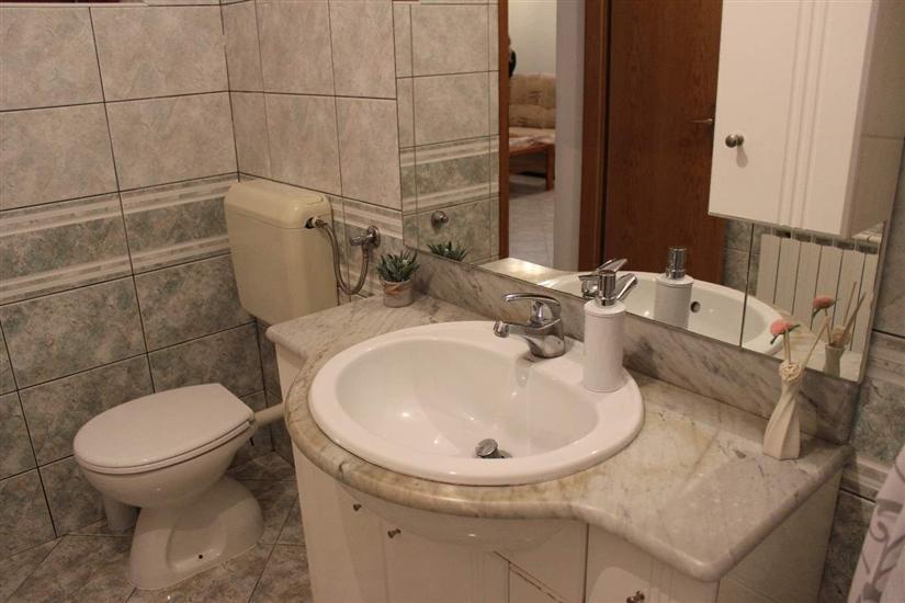 House K1, for 8 persons