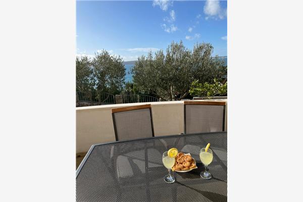 Apartment A2, for 6 persons