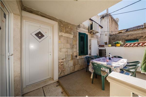 Apartment A2, for 3 persons