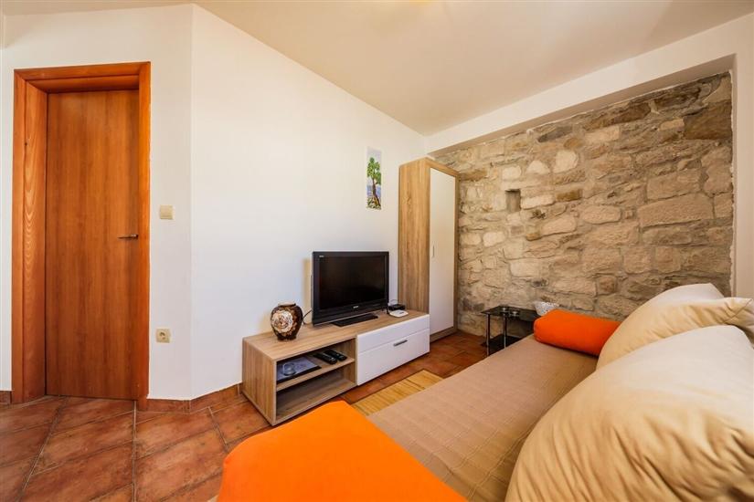 Apartment A2, for 3 persons