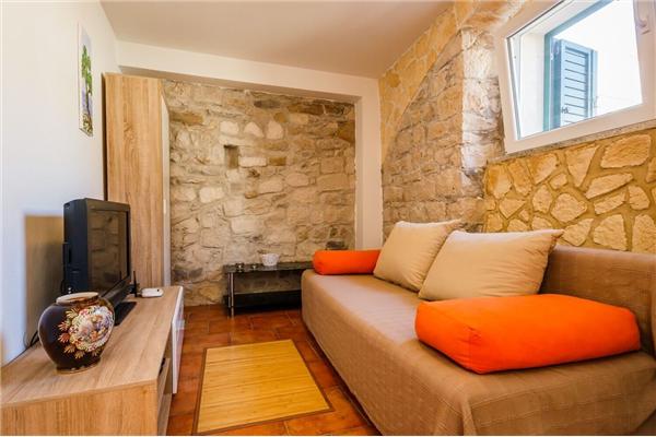 Apartment A2, for 3 persons