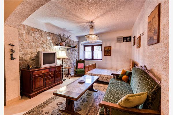 Apartment A2, for 8 persons