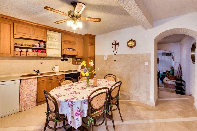 Apartment A2, for 8 persons