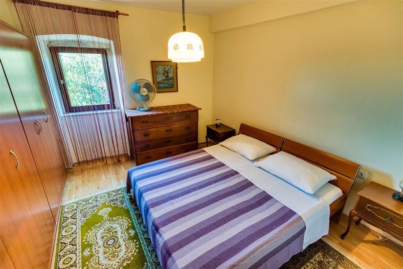 Apartment A2, for 8 persons