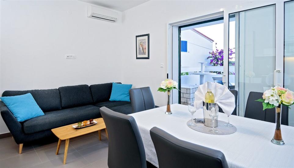 Apartment A1, for 6 persons