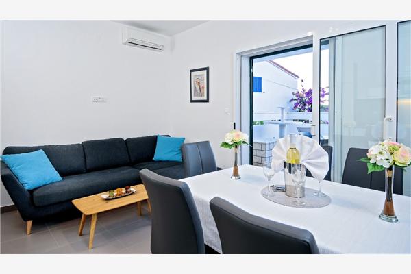 Apartment A1, for 6 persons