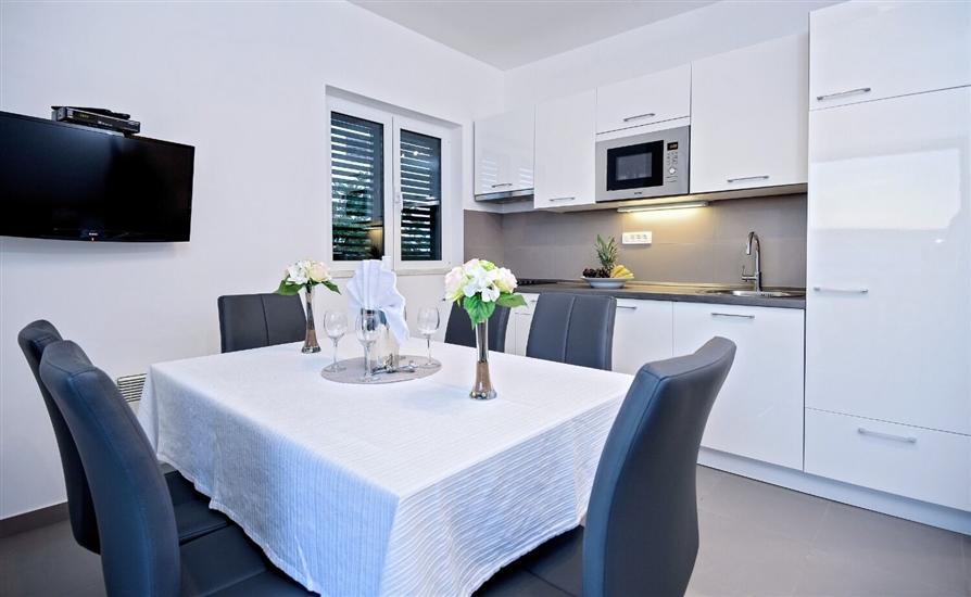 Apartment A1, for 6 persons