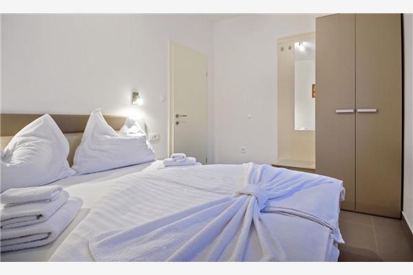 Apartment A1, for 6 persons