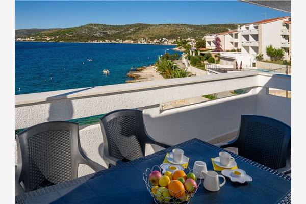 Apartment A2, for 6 persons