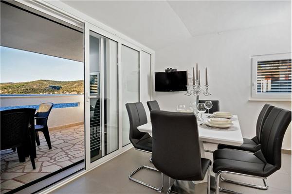 Apartment A2, for 6 persons