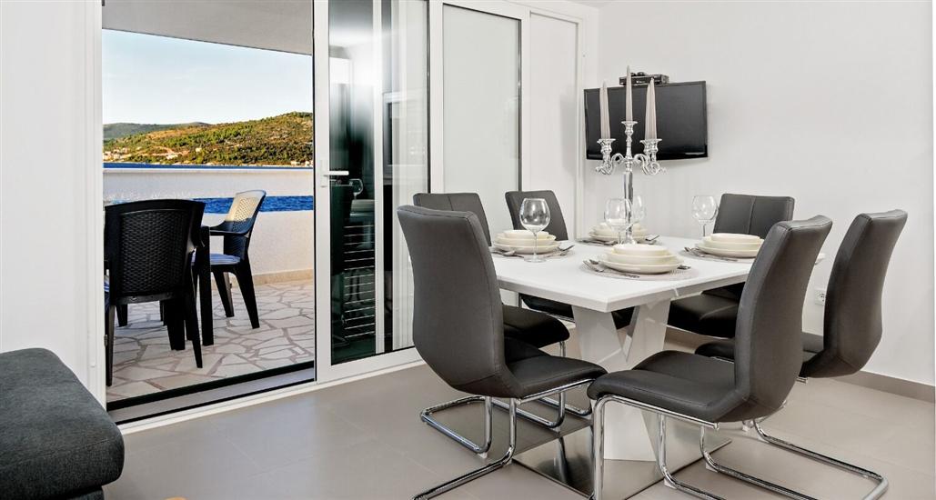 Apartment A2, for 6 persons