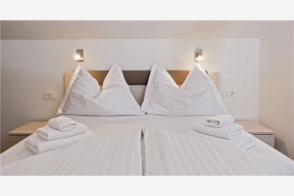 Apartment A2, for 6 persons