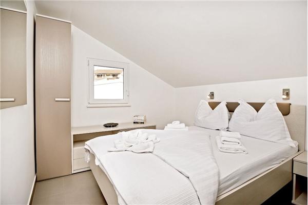 Apartment A2, for 6 persons