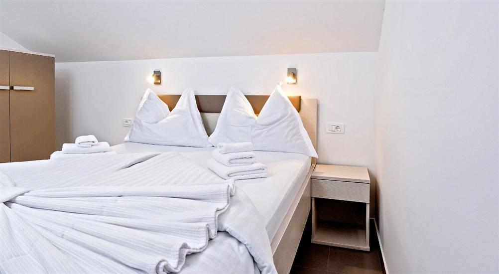 Apartment A2, for 6 persons