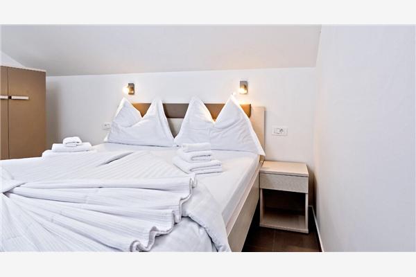 Apartment A2, for 6 persons