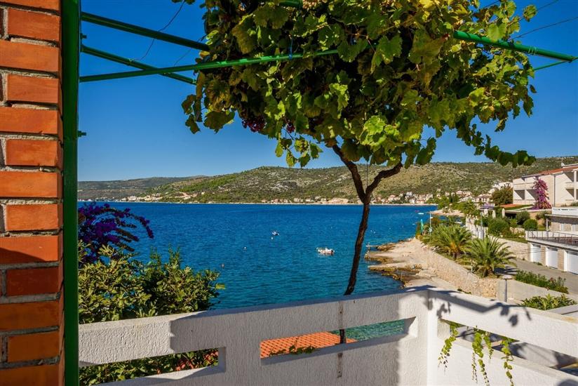 Apartments Bisernica