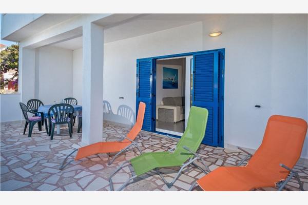 Apartment A2, for 4 persons