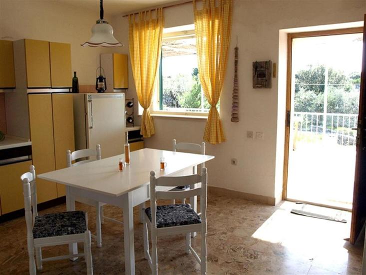 Apartment A1, for 6 persons
