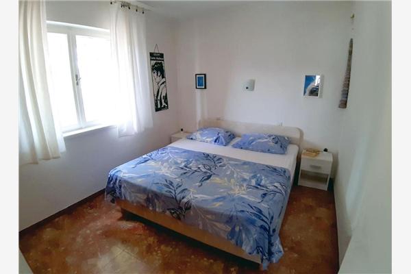 Apartment A1, for 6 persons