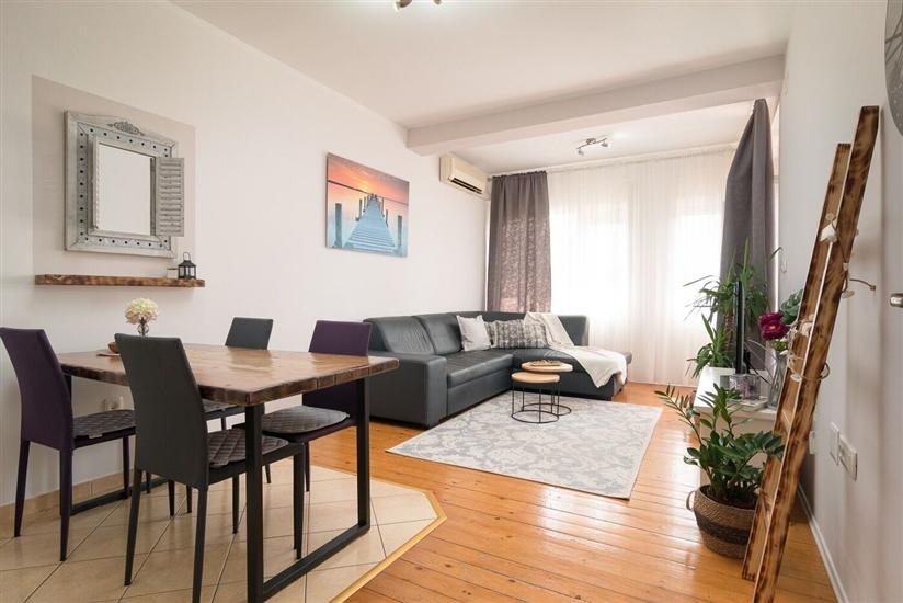 Apartment A1, for 6 persons