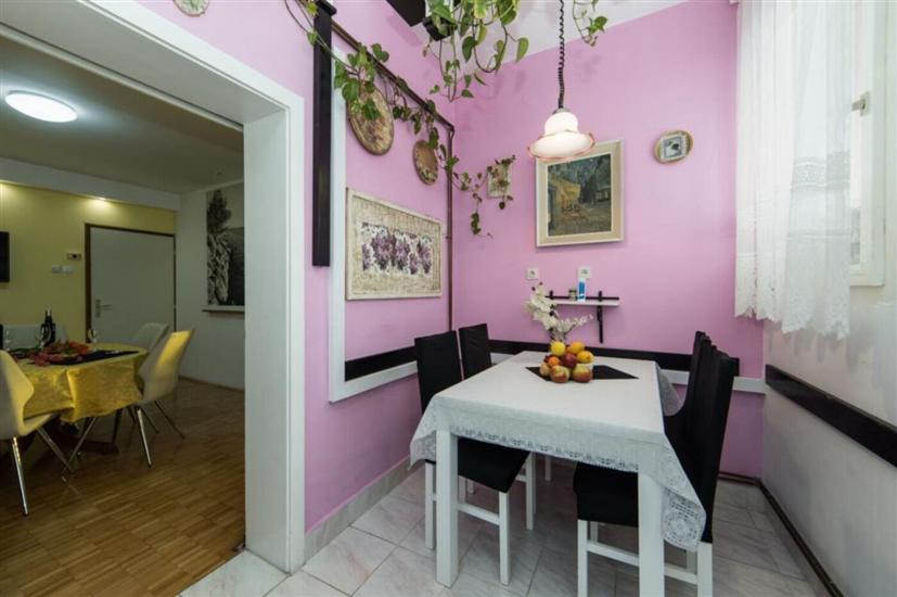 Apartment A1, for 6 persons