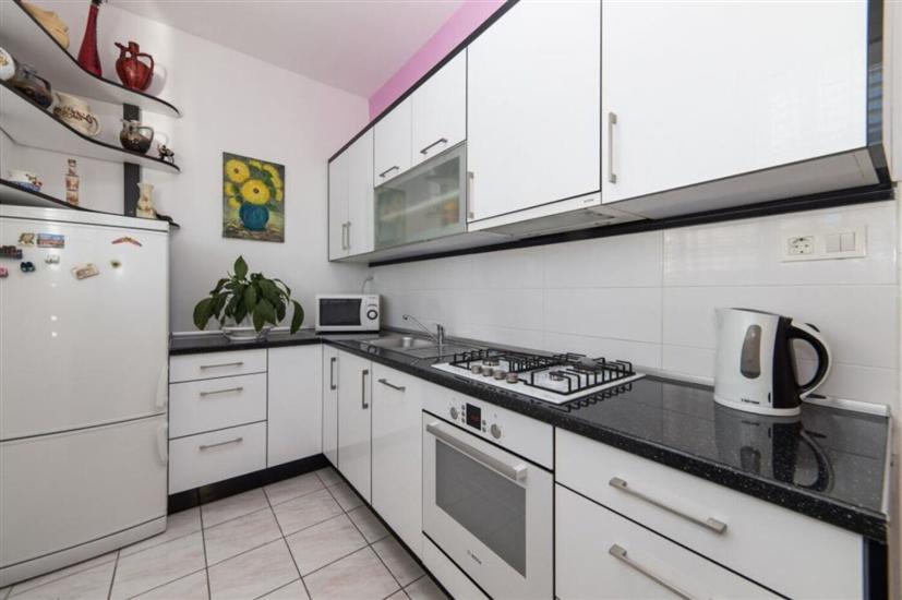 Apartment A1, for 6 persons