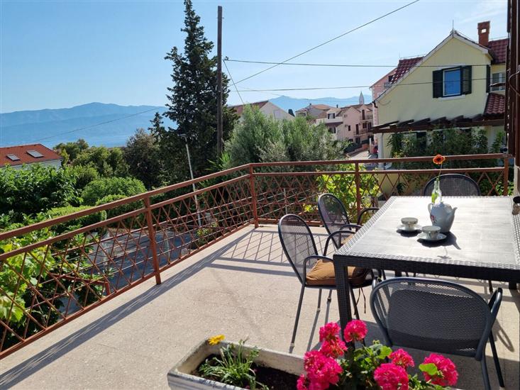 Apartment A1, for 7 persons