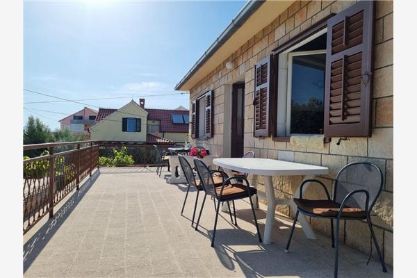 Apartment A1, for 7 persons