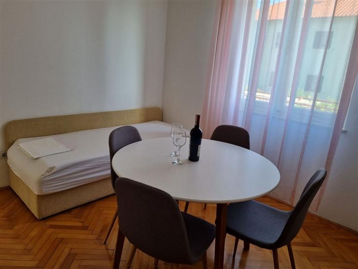 Apartment A1, for 7 persons
