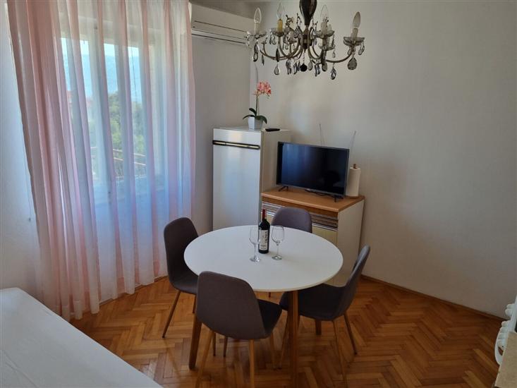 Apartment A1, for 7 persons
