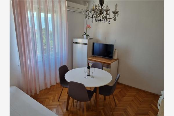 Apartment A1, for 7 persons