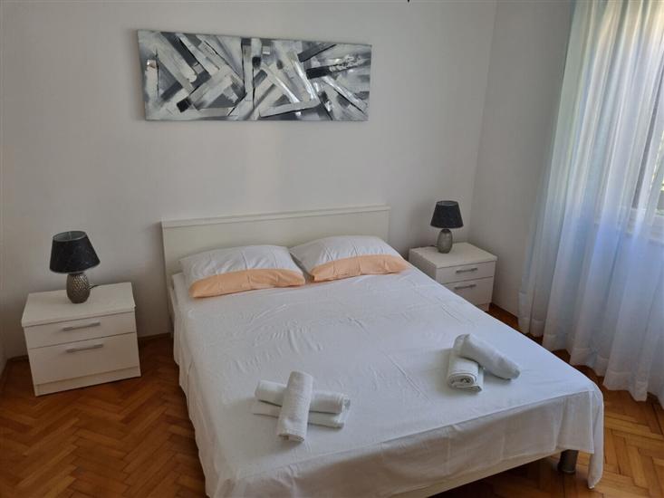 Apartment A1, for 7 persons