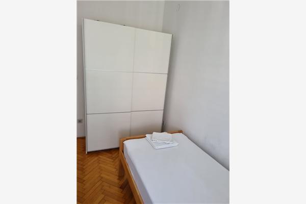 Apartment A1, for 7 persons