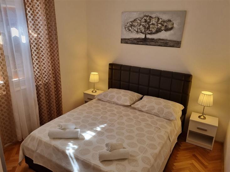 Apartment A1, for 7 persons