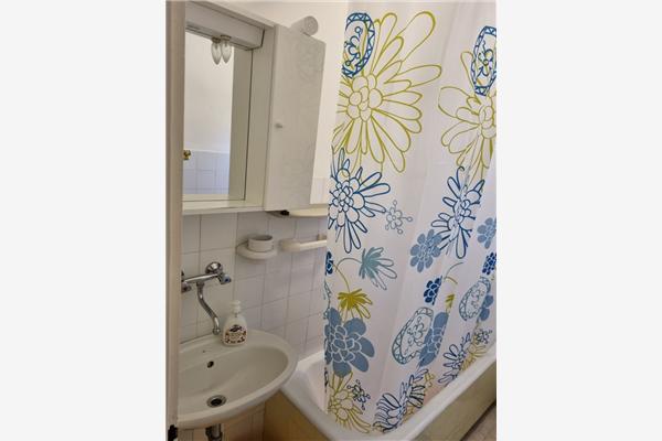 Apartment A1, for 7 persons