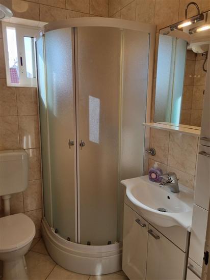 Apartment A1, for 7 persons